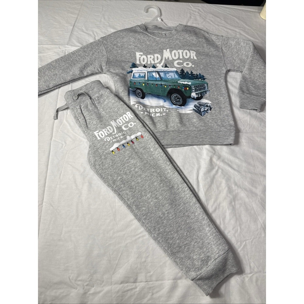 Ford Motor 2 Piece Set Boys Size 6 Crew Neck And Sweats